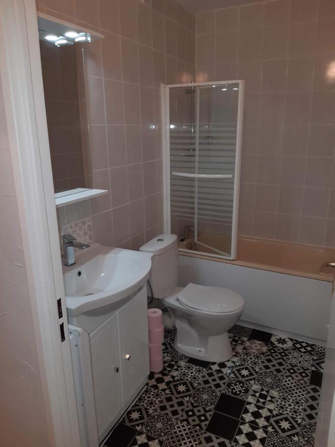 Charmant Studio Мец Экстерьер фото